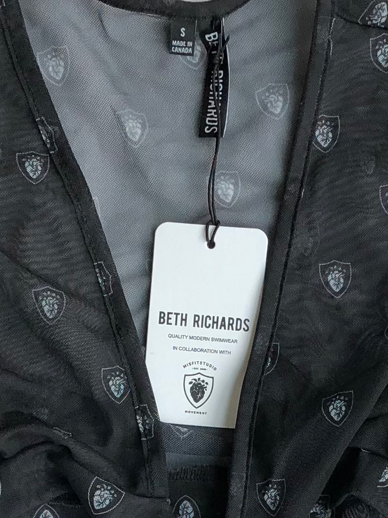 Beth Richards x Misfitmethod Kim Wrap Top